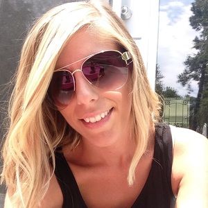 Meet your Posher, Marissa